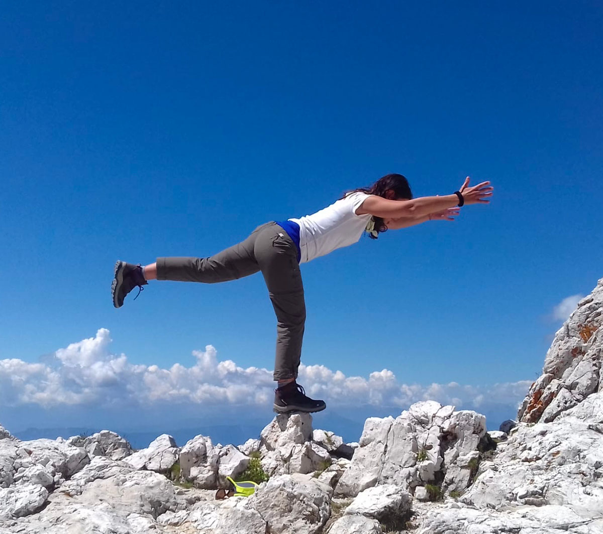 Corsi di Yoga con Flora Bisogno a firenze e Vaglia, Italia