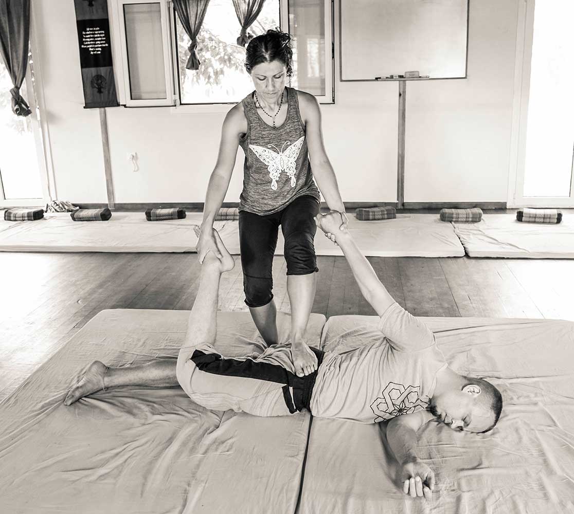 Corso di Dynamic Thai Massage con Flora Bisogno